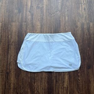 Wilson Women’s White Tennis/ Golf Skort With Built In Compression Shorts- Size M